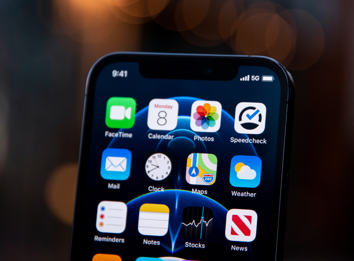 淮阳苹果手机维修分享为什么 iPhone 12 在冬季会自动关机 